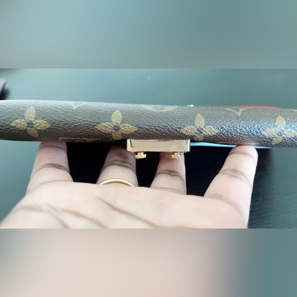 Louis Vuitton Classic Pallas Long Wallet Wristlet in Cherry cowhide leather - Picture 2 of 8